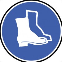 Wear Shoes clip art