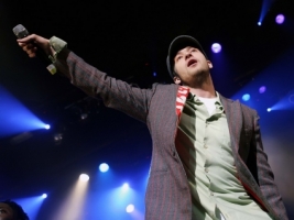 Justin Timberlake singing Wallpaper Justin Timberlake Male celebrities