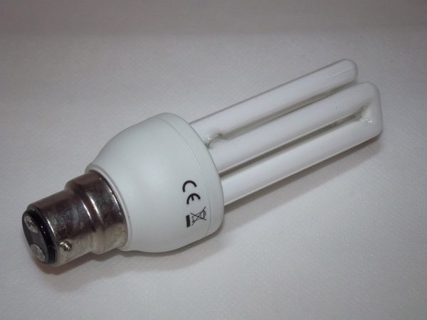 11 watt energy saving bulb