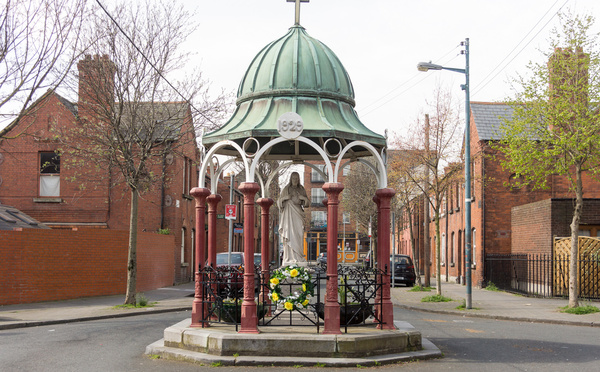 1929 religious shrine at the junction of reginald street and gray street in the coombe area of dublin ref 103435