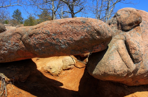 a balanced rock at elephant rocks state park 