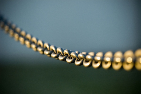abstract accessory beach beads chain connection dof 