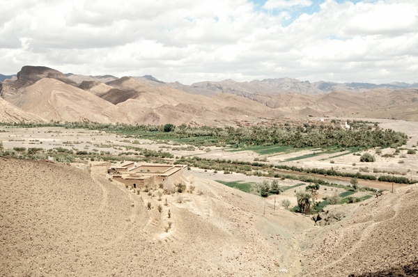 ancient desert dry earth hill horizon land