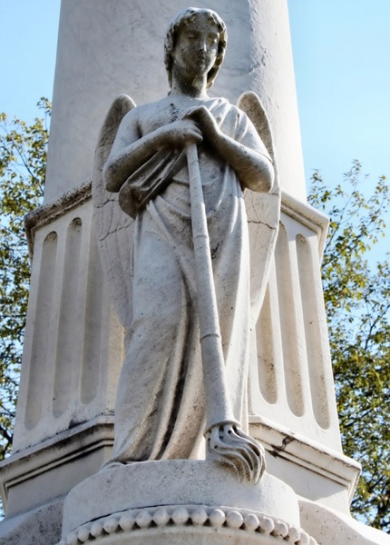 angel statue 2