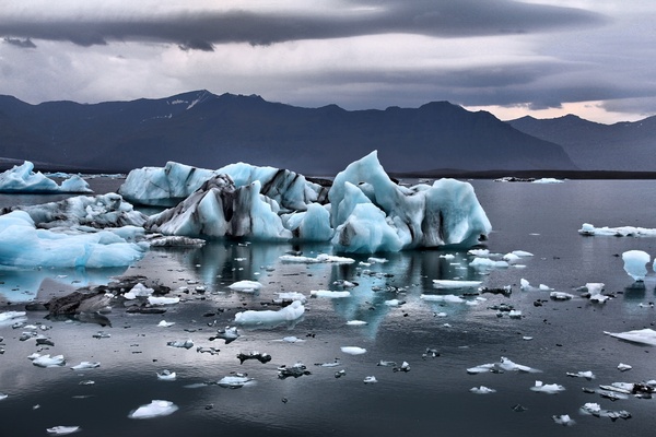 antarctic arctic climate change cold daytime frozen