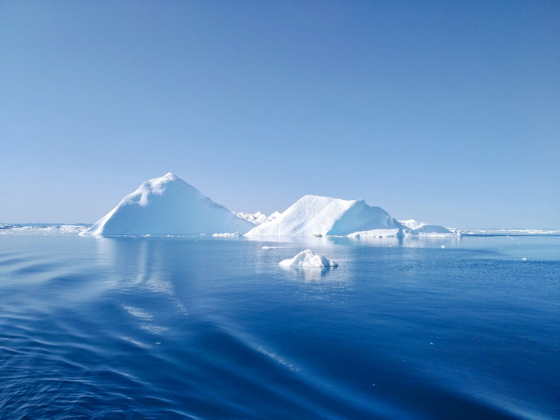 antarctic scenery picture wavy beach iceberg scene 