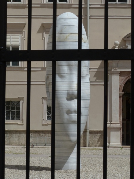 art stone figure marble figure