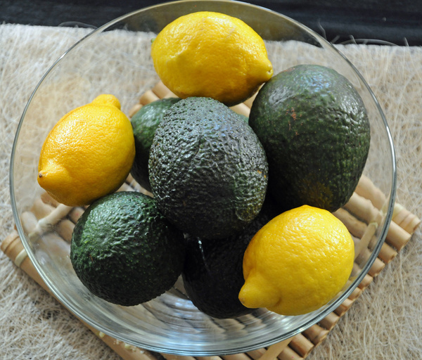 avocados and lemons