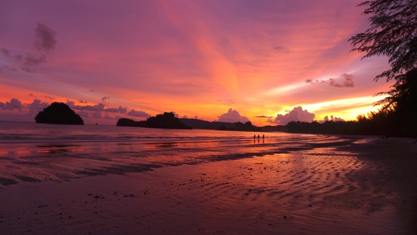 backlit beach coast dawn dusk evening landscape
