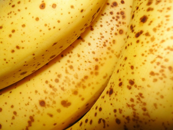 bananas yellow spots