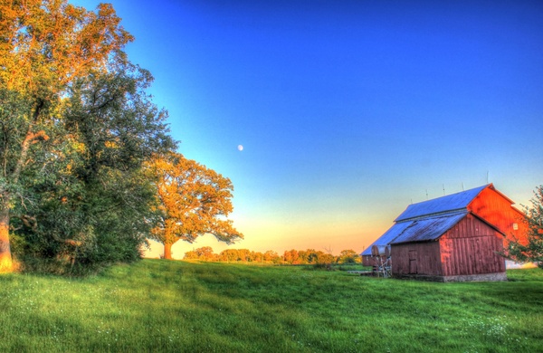 barn and landscape at charles mound illinois