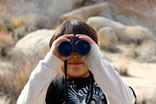 binoculars child magnification