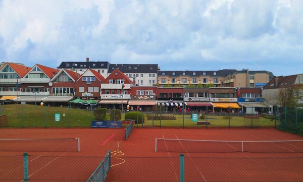 borkum commercial street tennis court