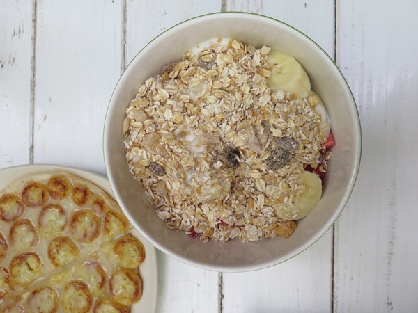 bowl breakfast cereal corn diet fiber flakes food 
