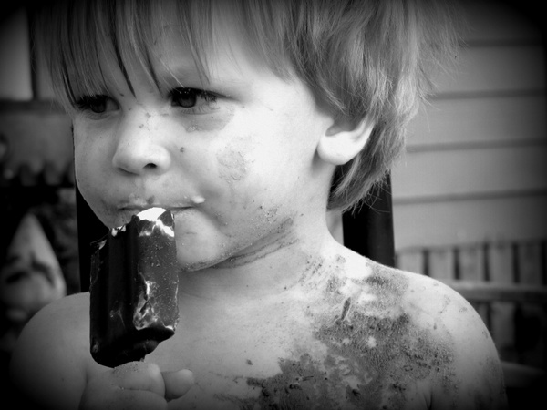 boy dirty eating ice cream