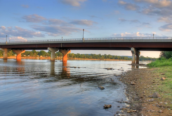 bridge across the wisconsin river