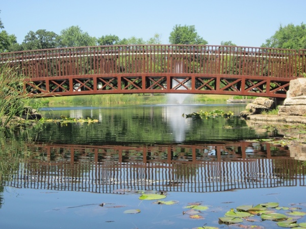 bridge park lake