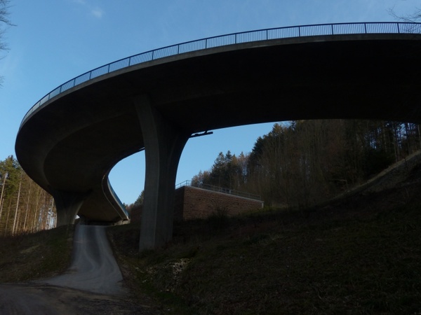 bridge road curve