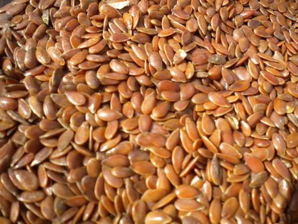 brown flax seeds 