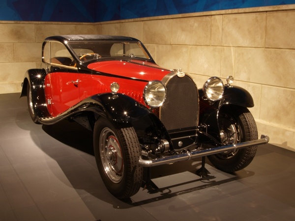bugatti 1932 car automobile