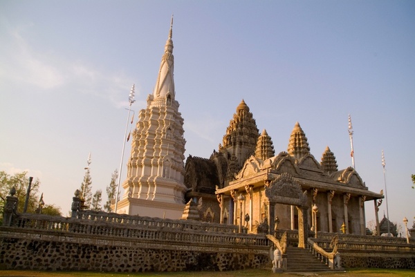 cambodia temple buildings
