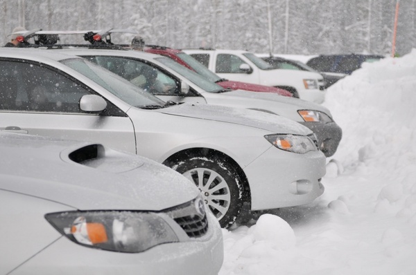 cars snow winter