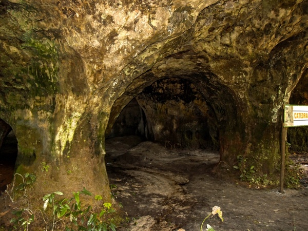 cathedral cave nature