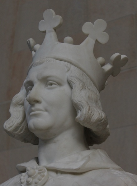 charles the great statue crown 