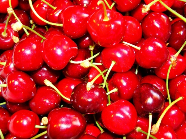 cherry red fruit