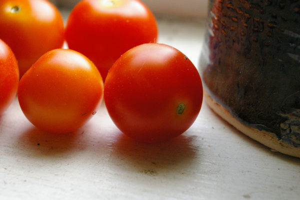 cherry tomatoes 