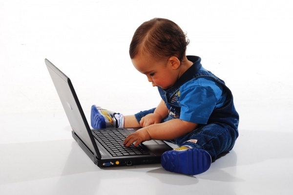 child with laptop