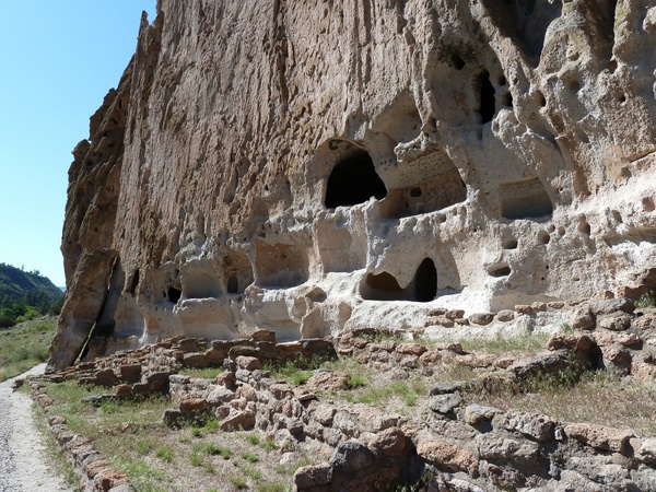 cliff dwelling bandelier national monument