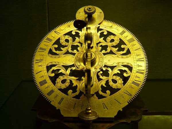 clock gold golden 