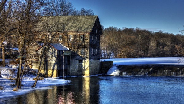 close up view of the mill at elba wisconsin