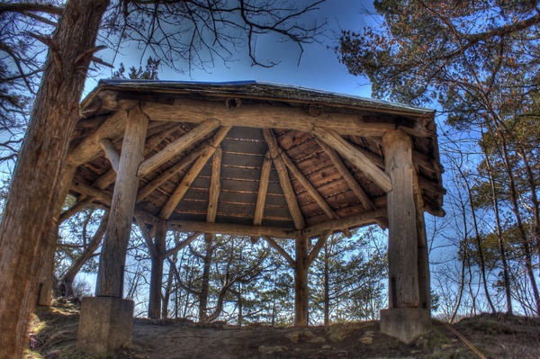 closeup of the shelter at maquoketa caves state park iowa
