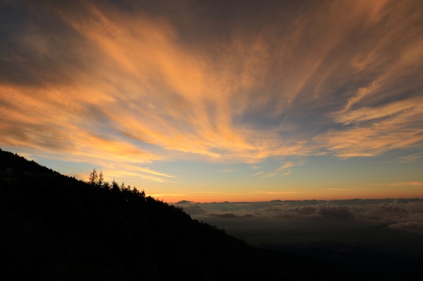 cloud dusk evening landscape light morning mountain