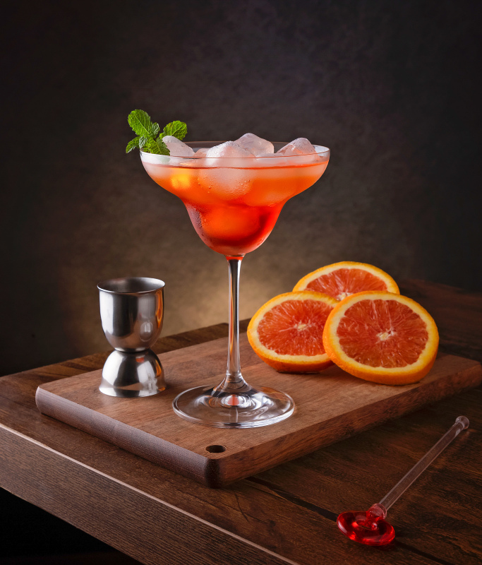 cocktail drink picture elegant contrast closeup 