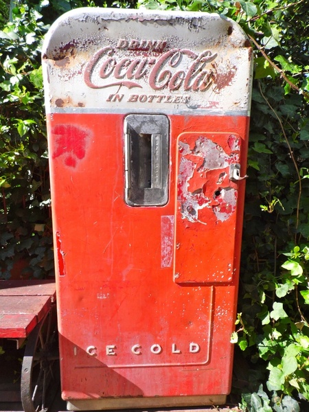 coke machine coca cola old