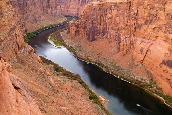 colorado river water glen canyon