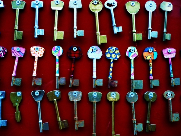 colored metal keys