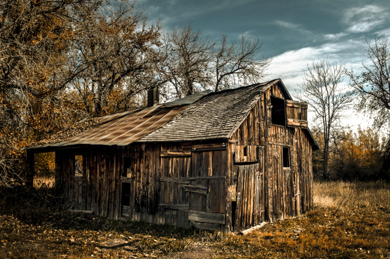countryside scenery picture abandoned cottage barn  