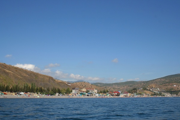 crimea lake water