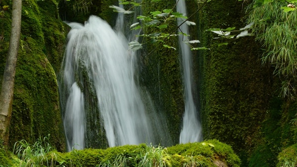 croatia lake waterfall