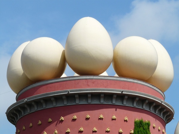 dali museum dali eggs