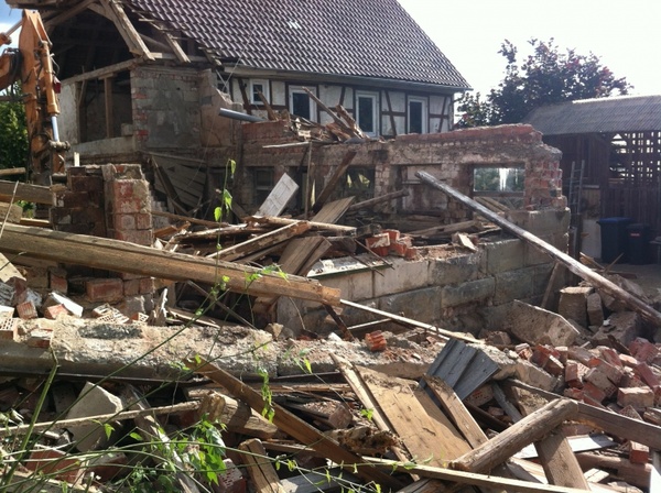 demolition ruin home