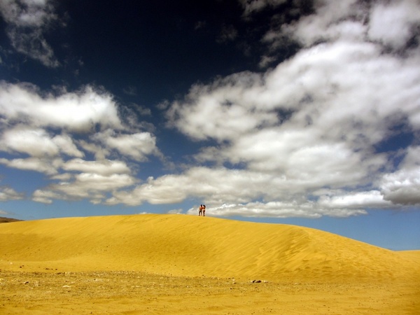 desert sand sky