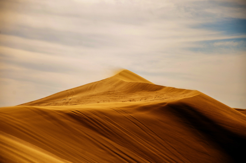 desert scene picture contrast realistic 
