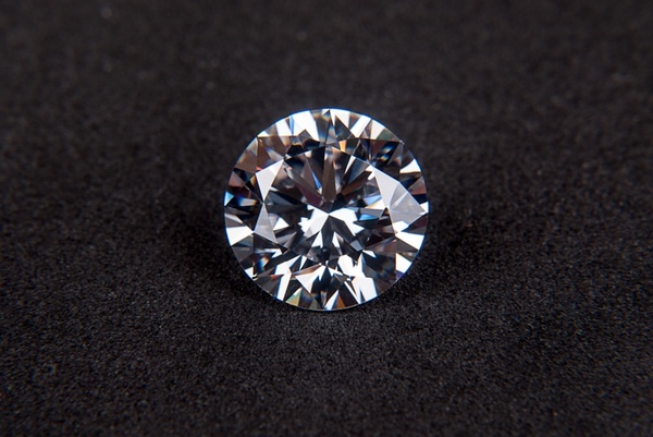 diamond gem cubic zirconia