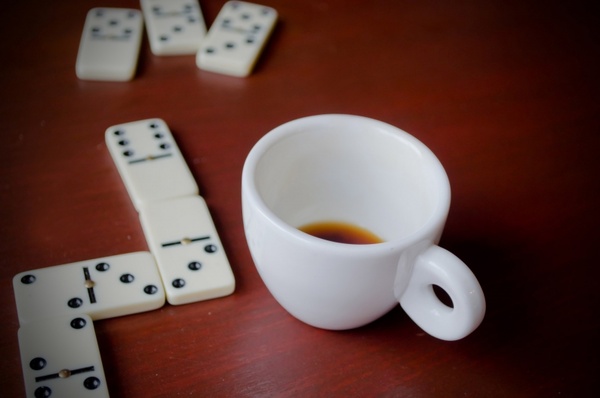 domino and coffee