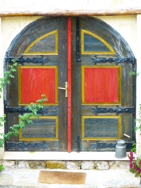 door goal house entrance